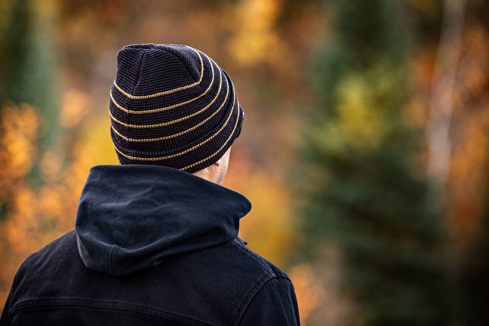 ★GILA ARCHIVE★ CRYSTAL WING BEANIE_BK c22-A // Striped Waffle Custom Beanie - Acrylic — CAPTUER